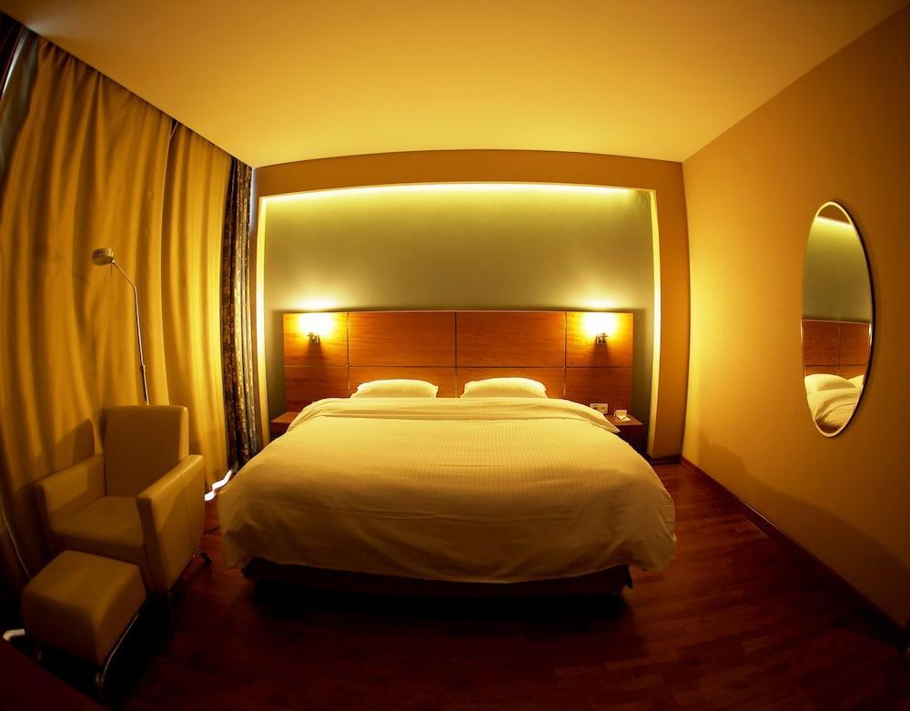 Anemon Kent Cigli Otel Измир Екстериор снимка